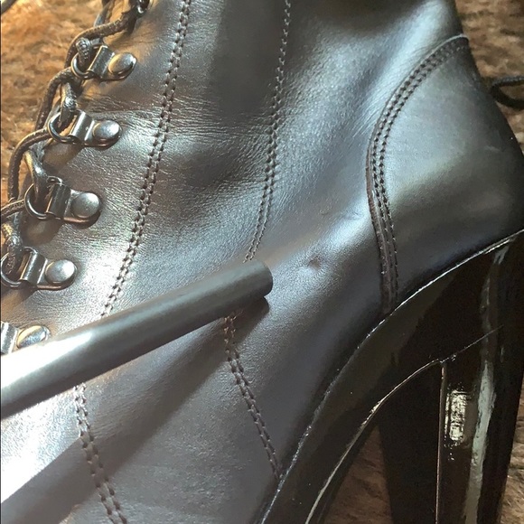 Burberry boots - Picture 6 of 12